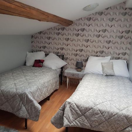 Le Pommier Chambre D'Hote Clussais-la-Pommeraie Exteriör bild