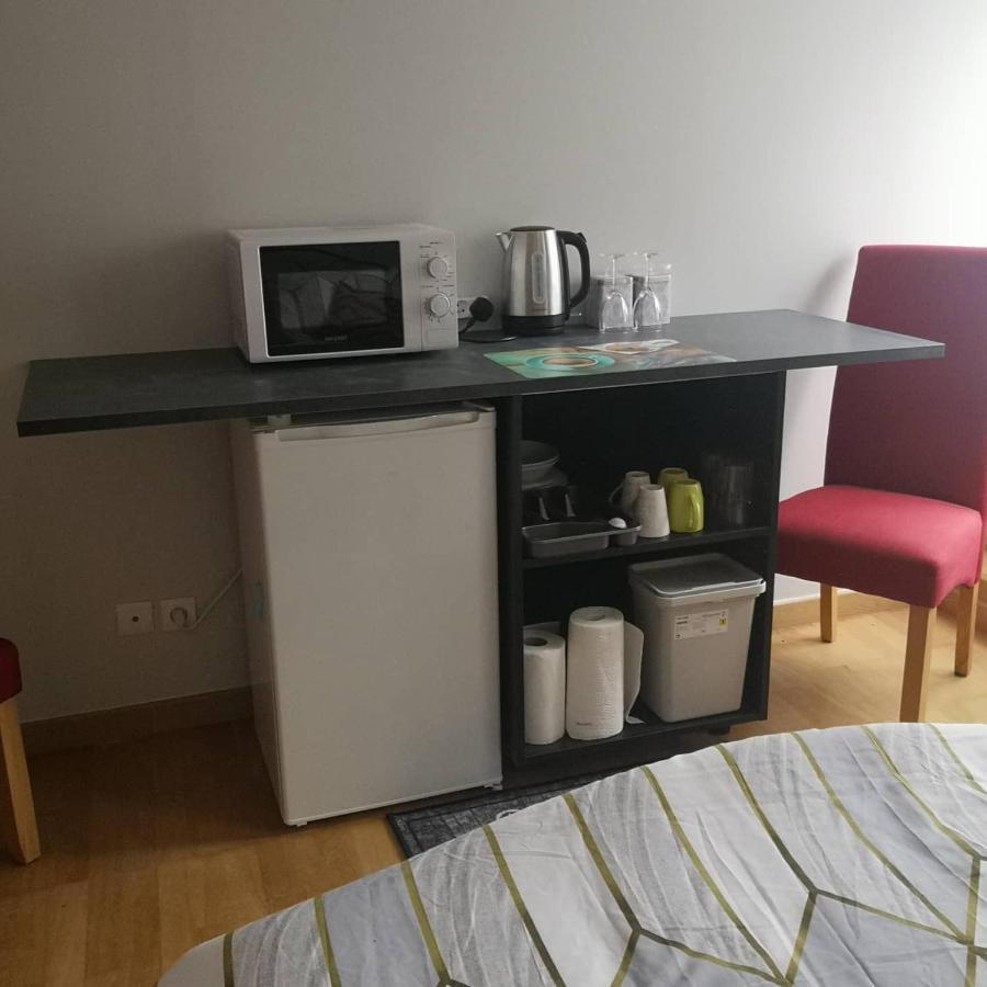 Le Pommier Chambre D'Hote Clussais-la-Pommeraie Exteriör bild